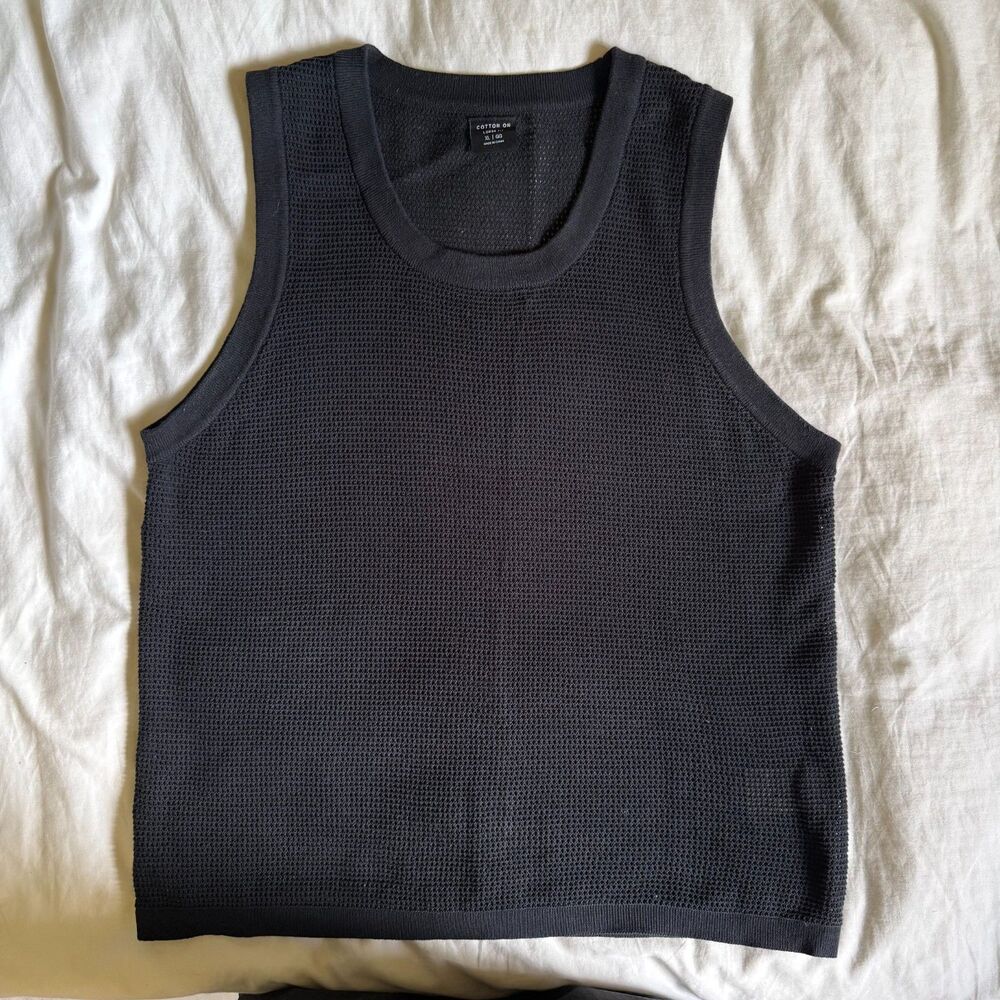 Cotton on knit black muscle tank